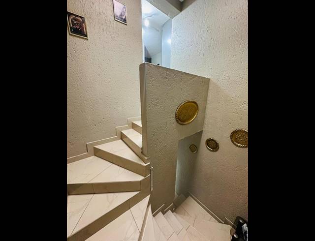 5 BEDROOM HOUSE FOR SALE IN DELVILLE